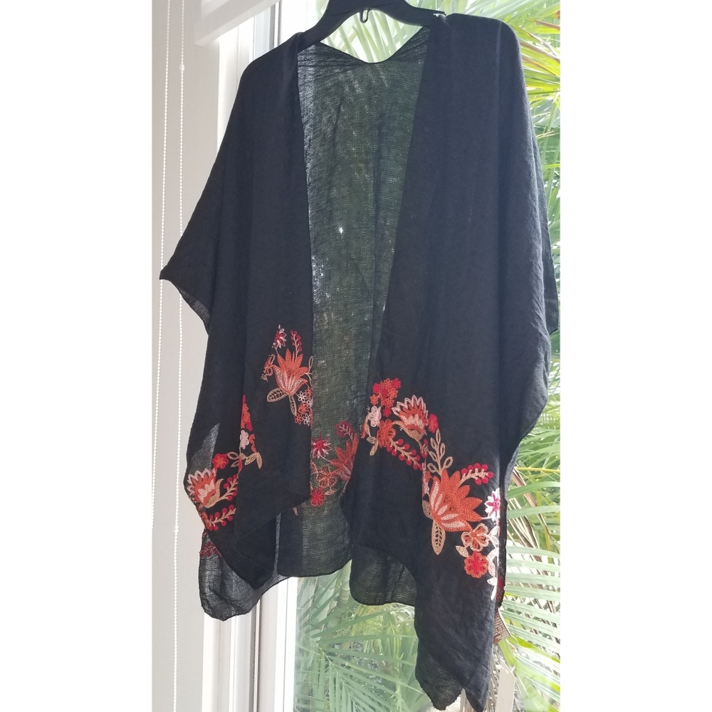 RAJ embroidered kimono